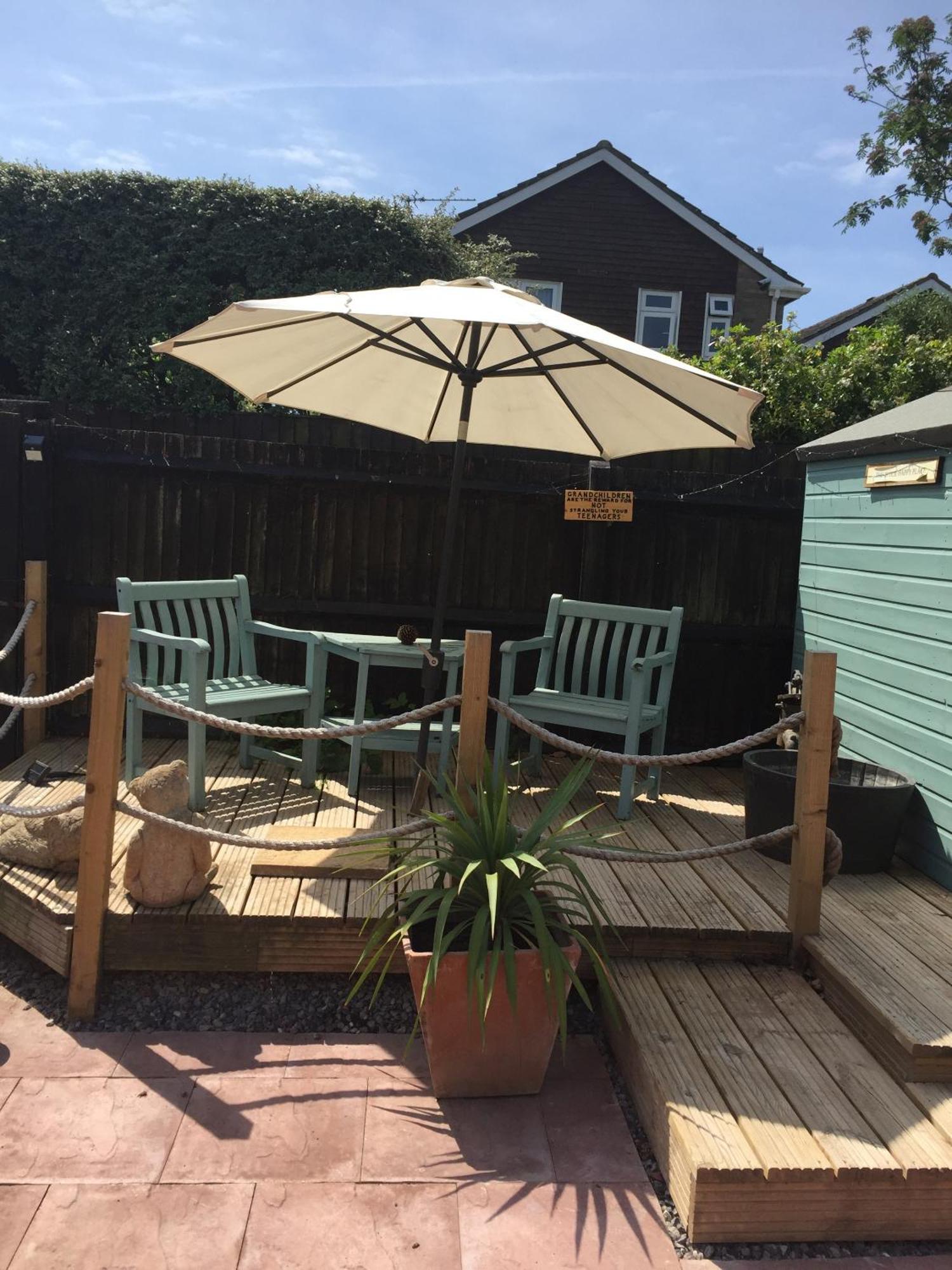 Basingstoke En Suite Room In Garden Annex ภายนอก รูปภาพ